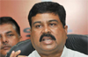 Mangaluru:Black flag protest at union ministers visit to MRPL